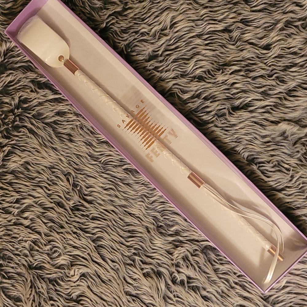 New in box Savage Fenty crop